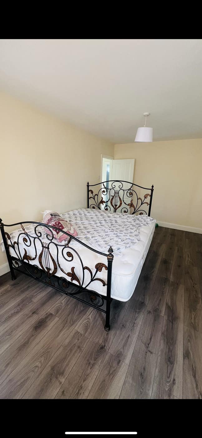 King size room available  Main Photo