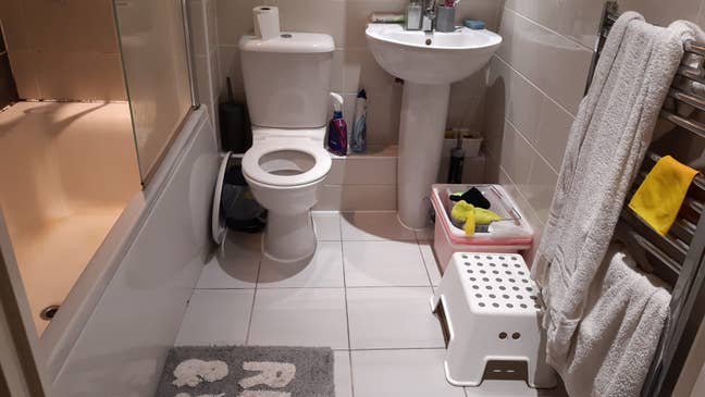 Temporary stay Main Photo