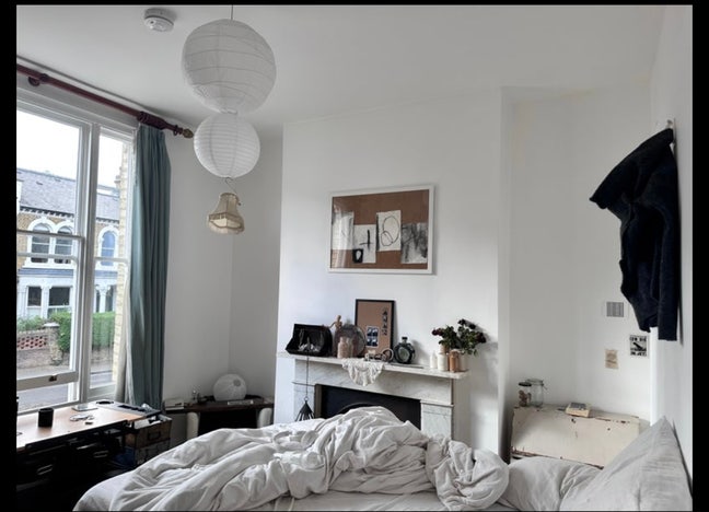 Large beautiful bedroom in camberwell Main Photo