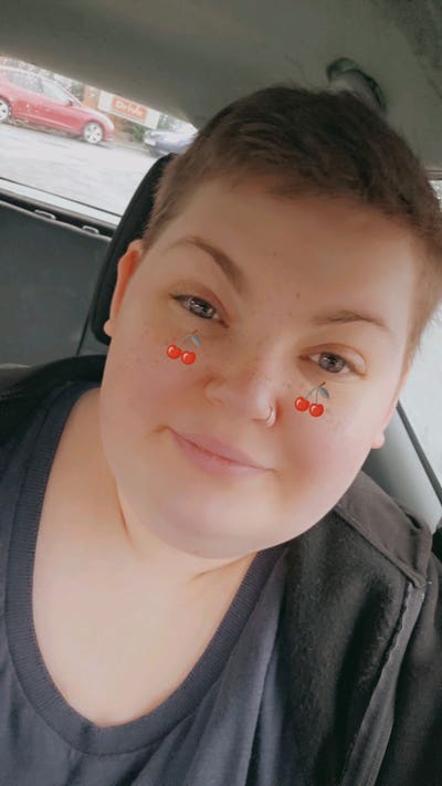 30F single professional looking for a room Main Photo