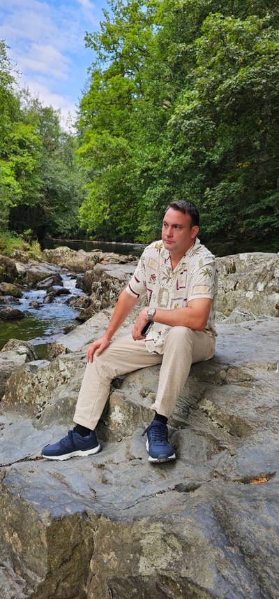 Room or buddy up Main Photo