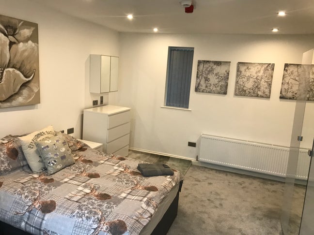 Luxury double room With cleaner twice A week Main Photo