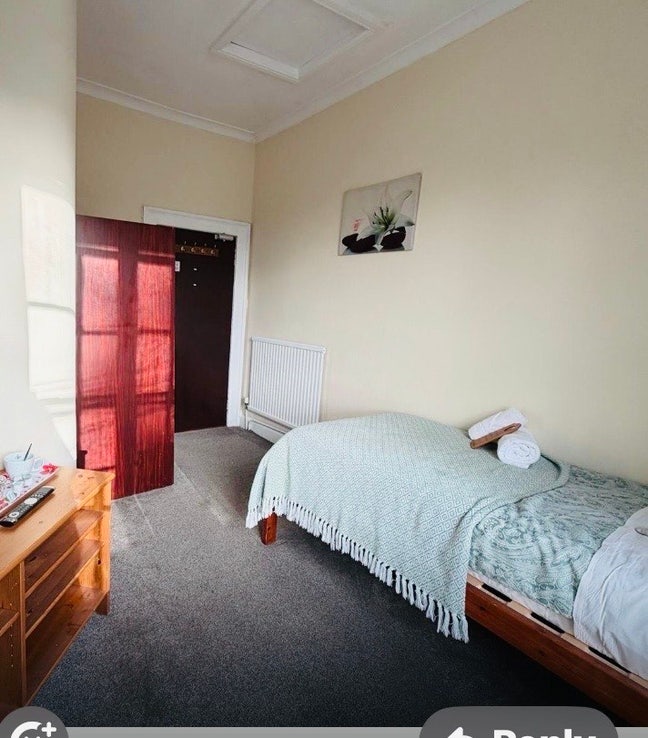 City centre single room Main Photo