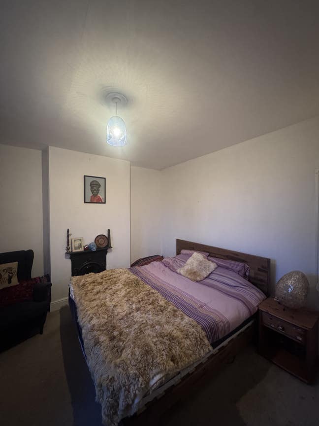 Large fully furnished double room in Kings Heath Main Photo