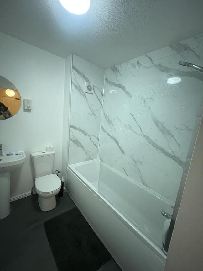  2 Double bedrooms  Leith  Main Photo