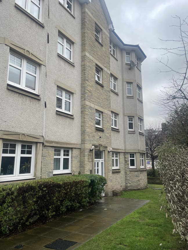  2 Double bedrooms  Leith  Main Photo