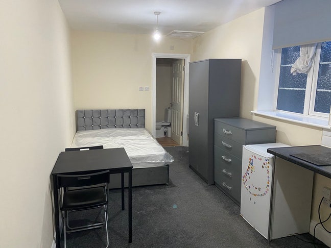 ⚡️Studio flat Bromley Road ⚡️ Main Photo