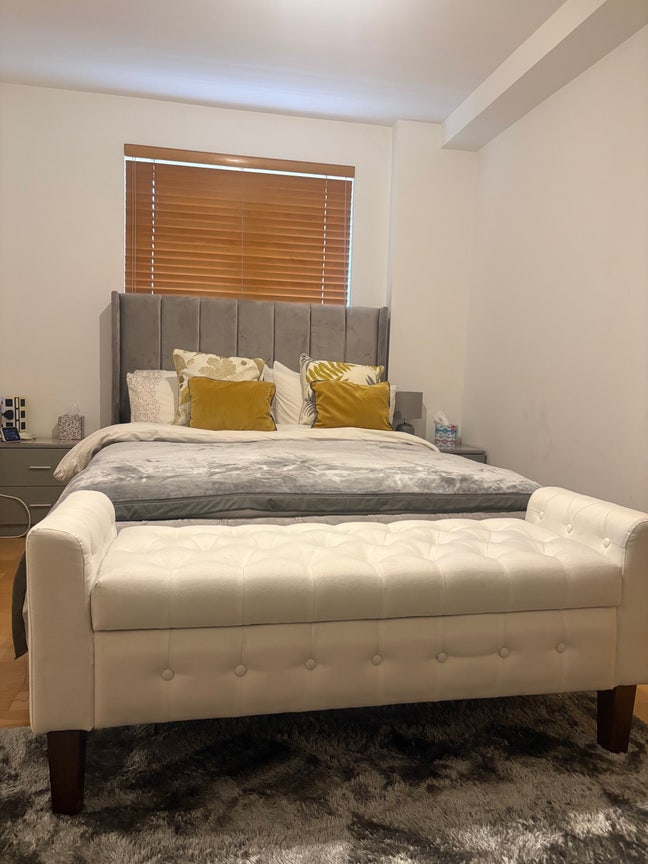 Spacious Double bedroom in Canary Wharf Main Photo