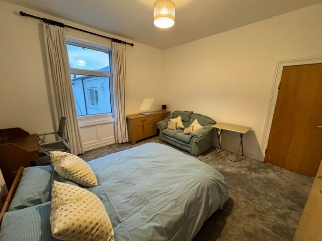 Double Bedroom Main Photo