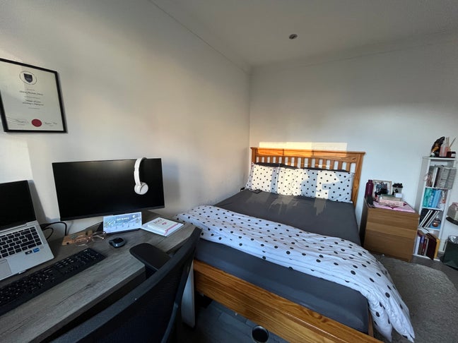 En-Suite Room to Rent to Rent All Bills and Wifi Main Photo