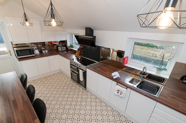 *Amazing LARGE Ensuite rooms*  near Purley Station Main Photo