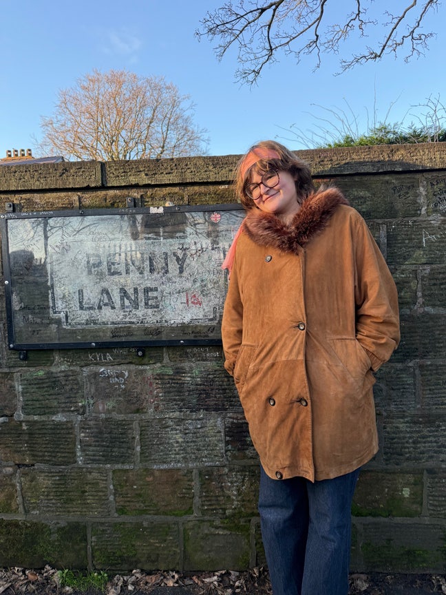 Looking for a place to live in London!  Main Photo