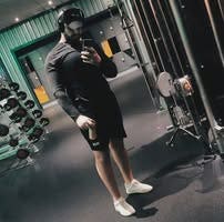 Room needed by professional couple Main Photo