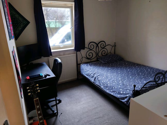 Room in Flat 5 minute walk from University of Aber Main Photo