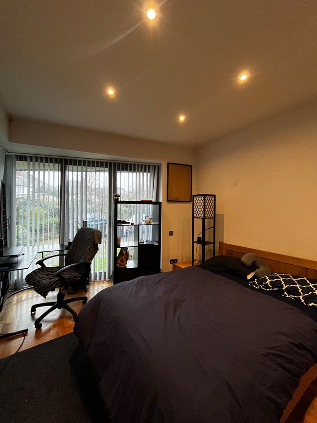 Willesden Green - Double Room Main Photo