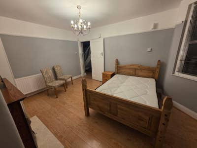 Available NOW – Spacious Furnished Rooms| Extra To Main Photo