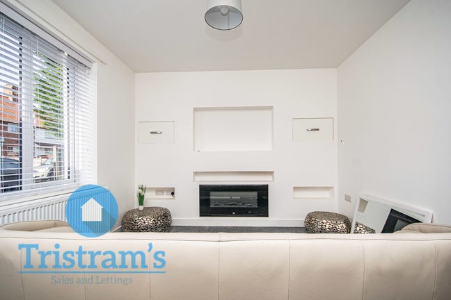 Double Bedroom - Stunning House Share in Beeston.  Main Photo