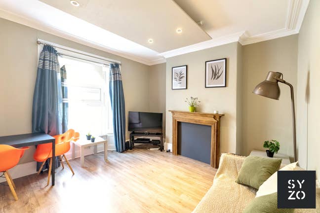 Room in Newly Renovated 6-Bed HMO – &pound;100 Off - PL4 Main Photo