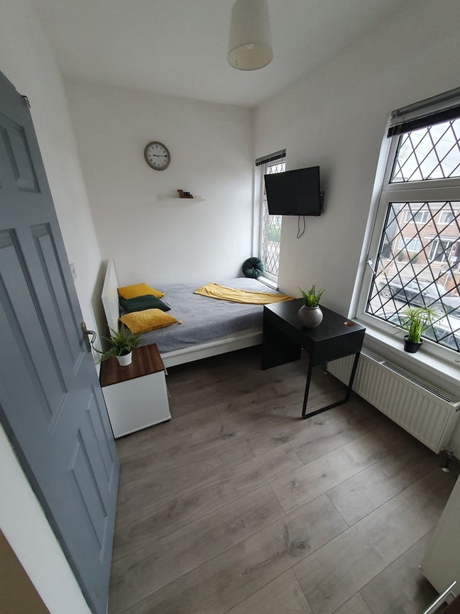  En-Suite Room in  Agbrigg Road, Wakefield WF1 5AQ Main Photo