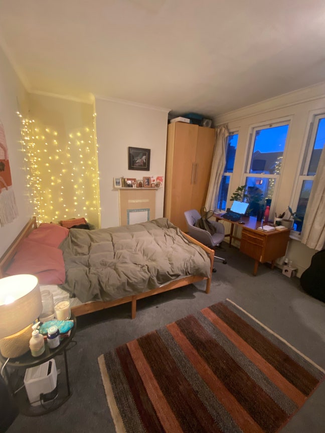 Large double room near Turnpike Lane  Main Photo