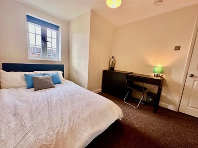 🔥Professional Double Room Near Heathrow 🔥 Main Photo