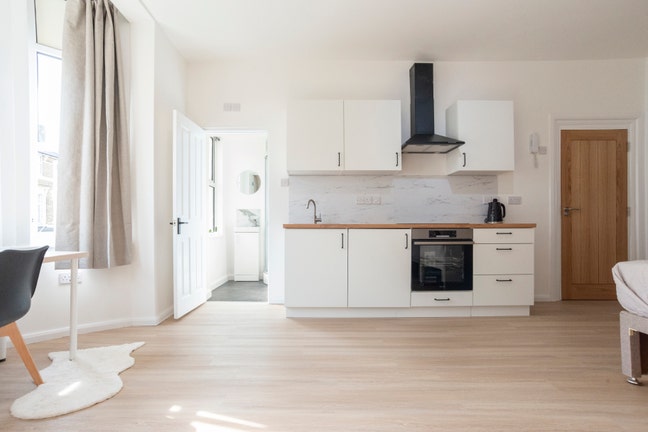 High End High Spec Refurbished Property - Dover Rd Main Photo