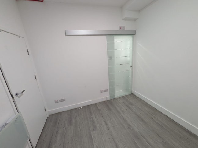 🏡Modern  3-Bedroom Flat to Rent – N4 (Endymion rd) Main Photo