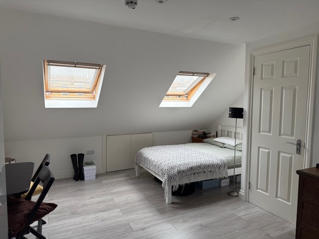 Studio in friendly house Main Photo