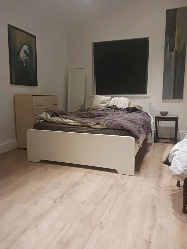 Nice room for short rent  Main Photo