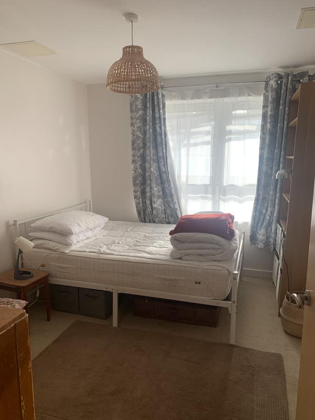 Small double Springfield Rd, bills incl Main Photo