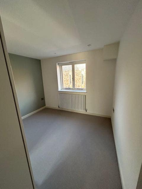 Cosy double room in well appointed modern property Main Photo