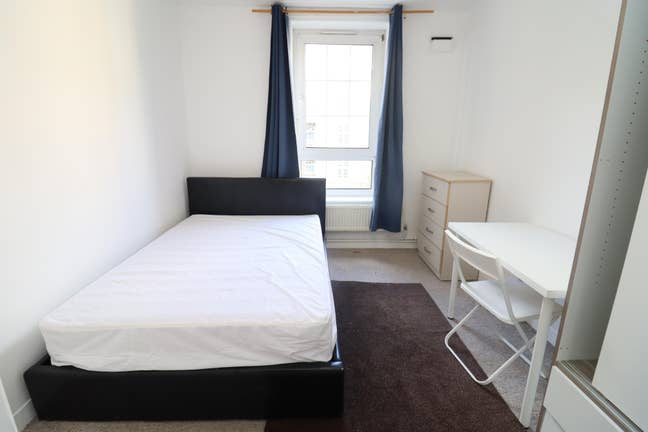 Double Room with Living Room Near Wapping Main Photo