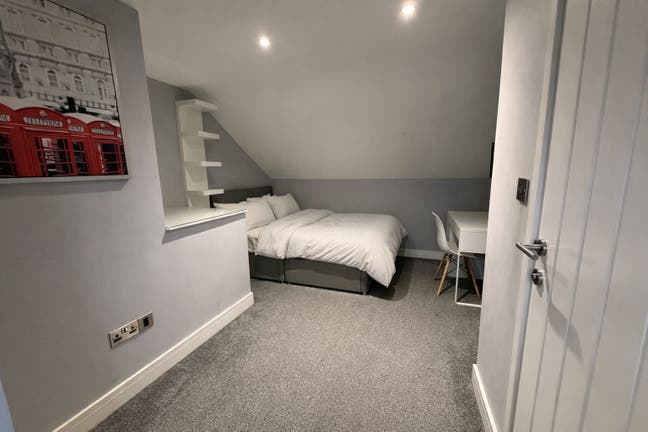 Luxury  Loft Room - Ensuite | Town Centre  Main Photo
