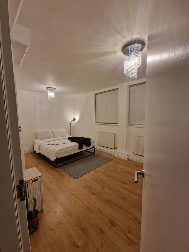 Quiet, Spacious Double | 2-Min Walk to Tube Main Photo