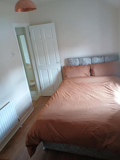 1 room available June & 1 room in September  Main Photo