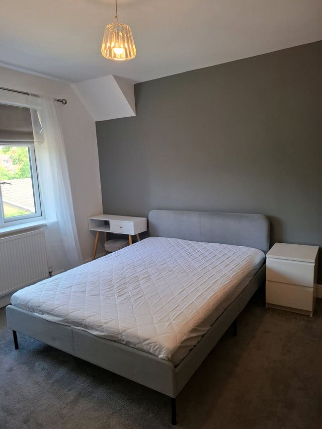 Clean Double Ensuite Room in Kettering Main Photo
