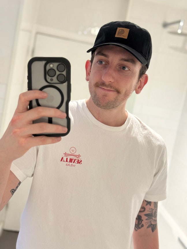 Looking for a flat share or 1 bed apartment  Main Photo