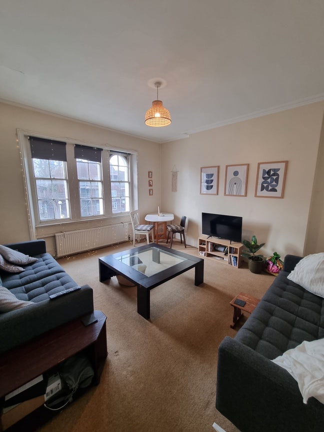 1 cosy double room 5 minutes from CJ Station Main Photo