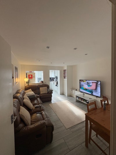 Peckham share house from March 18 Main Photo