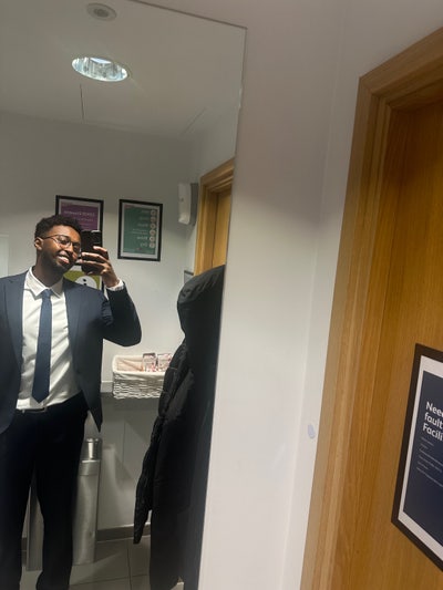 Hi, I’m Hakim — a 31-year-old working pro... Main Photo