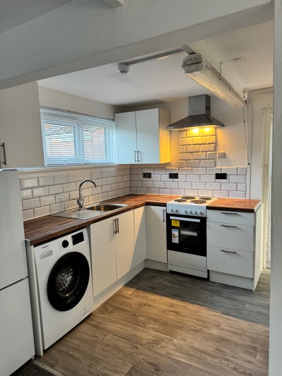 Self Contained Studio Apartment  Main Photo