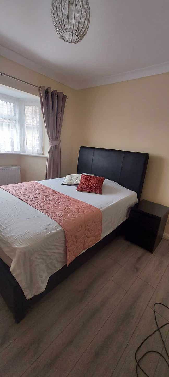 Double room occupancy Main Photo