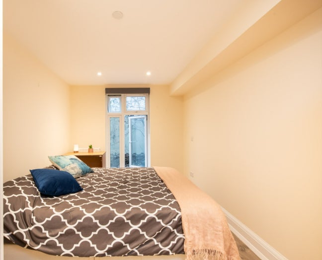 Cosy Double Room - Plenty Of Storage! Pimlico Main Photo