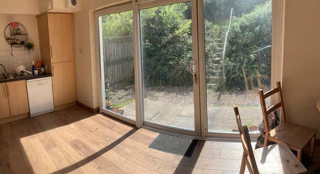 Warm cosy house for five of you! Main Photo