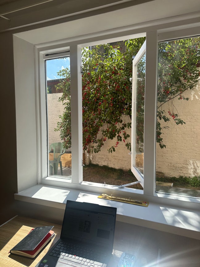 Room in flat with garden and parking  Main Photo