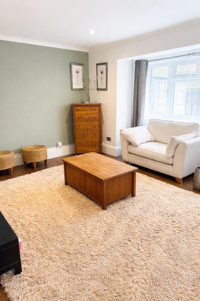 Bright Large Single | Bills Inc | Great Transport  Main Photo