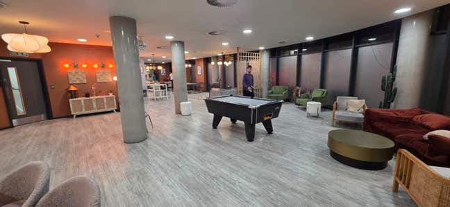 En-Suite Room Available (ASAP Move-In) Main Photo