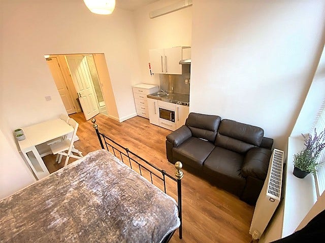 Modern self contained Studios Main Photo