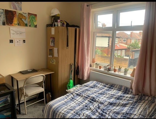 Professional Executive Rooms in Chorlton Main Photo