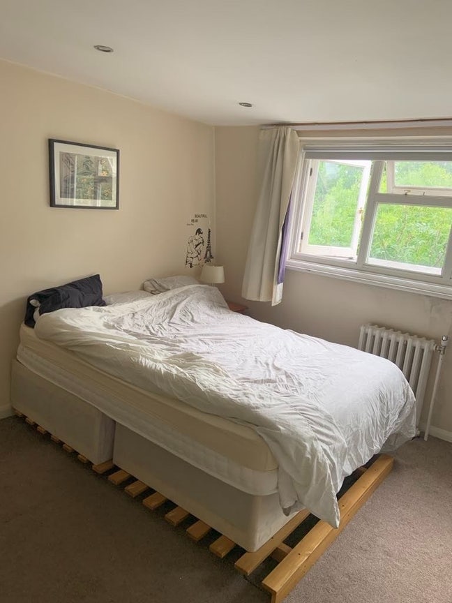 Cozy Double Room by Paddington & Hyde Park Zone 1  Main Photo